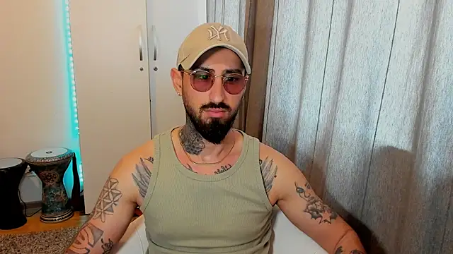 Snapshot of Baddfuckerr chatting on January 30, 2025, 9:36 am Baddfuckerr online show from January 30, 2025, 9:36 am