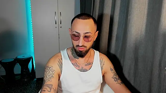 Snapshot of Baddfuckerr chatting on February 3, 2025, 5:40 am Baddfuckerr online show from February 3, 2025, 5:40 am