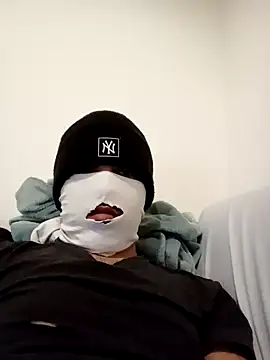 BigY690 online show from February 11, 2025, 11:22 pm