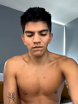 Snapshot of santiago_01 chatting on October 28, 2025, 8:11 pm santiago 01 online show from October 28, 2025, 8:11 pm