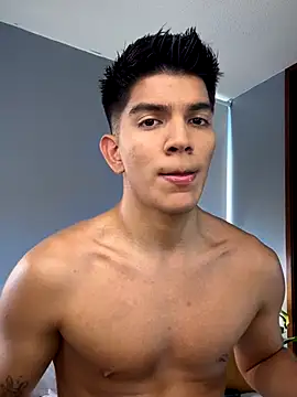 Snapshot of santiago_01 chatting on November 10, 2025, 7:35 pm santiago 01 online show from November 10, 2025, 7:35 pm