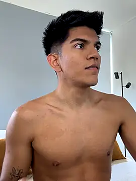 Snapshot of santiago_01 chatting on December 3, 2025, 7:34 pm santiago 01 online show from December 3, 2025, 7:34 pm