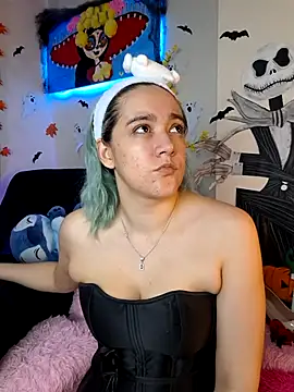 Snapshot of NaomiShimizu chatting on October 25, 2025, 8:25 pm NaomiShimizu online show from October 25, 2025, 8:25 pm