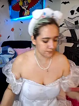 Snapshot of NaomiShimizu chatting on October 30, 2025, 9:04 pm NaomiShimizu online show from October 30, 2025, 9:04 pm