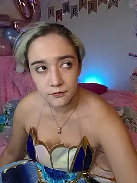 Snapshot of NaomiShimizu chatting on November 7, 2025, 9:15 pm NaomiShimizu online show from November 7, 2025, 9:15 pm