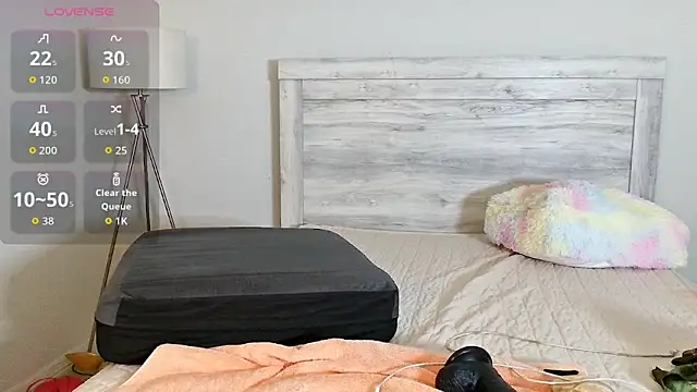 Carmen Cream online show from February 14, 2026, 6:59 pm