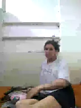 Snapshot of Cameron_puppy chatting on April 2, 2026, 6:44 am Cameron puppy online show from April 2, 2026, 6:44 am