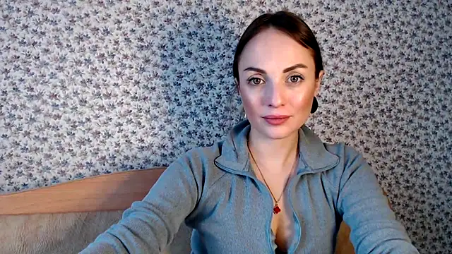 Tinadream20 online show from April 19, 2026, 8:13 am