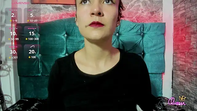 Cloee66 online show from April 13, 2026, 2:22 pm