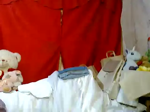 hottieperla online show from January 8, 2026, 5:15 pm