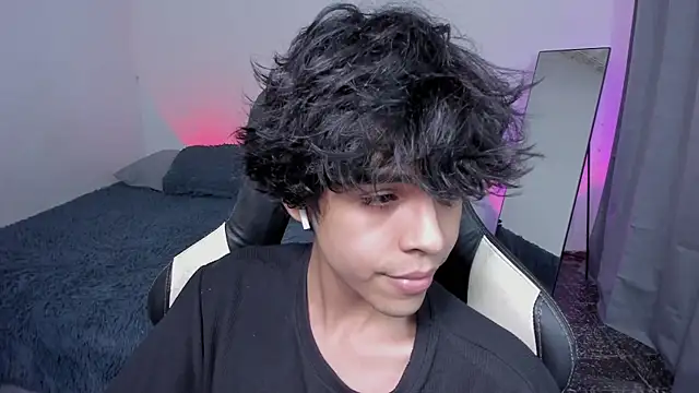 Alan26  online show from January 19, 2026, 4:38 am