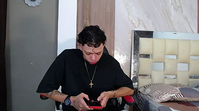 Snapshot of Harry_jhonsson chatting on July 14, 2026, 10:48 pm Harry jhonsson online show from July 14, 2026, 10:48 pm