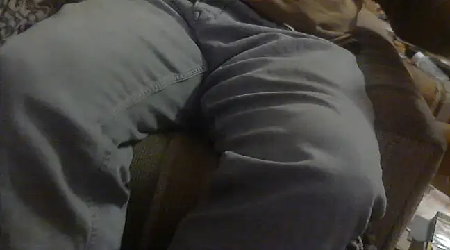 Snapshot of T-onyi chatting on February 21, 2025, 9:22 pm T-onyi online show from February 21, 2025, 9:22 pm