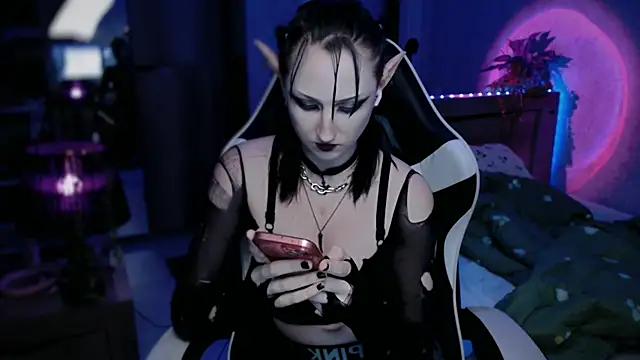 Snapshot of Rory_Pink chatting on July 1, 2026, 6:29 pm Rory Pink online show from July 1, 2026, 6:29 pm