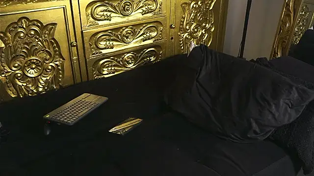 Snapshot of dantecoppolaa_ chatting on December 6, 2024, 10:08 pm dantecoppolaa online show from December 6, 2024, 10:08 pm