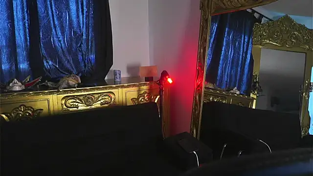 Snapshot of dantecoppolaa_ chatting on January 5, 2025, 5:51 pm dantecoppolaa online show from January 5, 2025, 5:51 pm