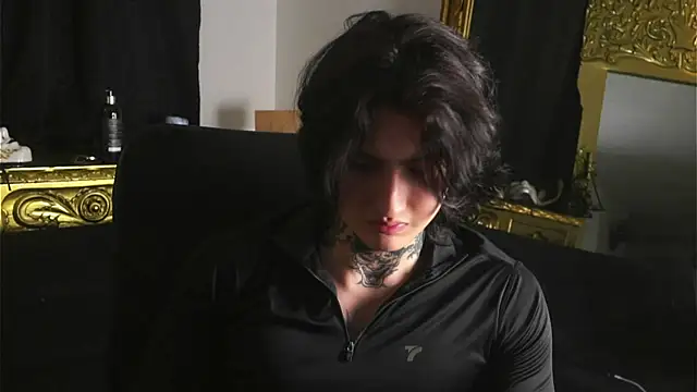 Snapshot of dantecoppolaa_ chatting on January 18, 2025, 12:13 am dantecoppolaa online show from January 18, 2025, 12:13 am