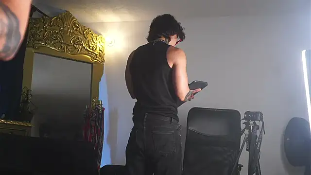 Snapshot of dantecoppolaa_ chatting on February 16, 2025, 9:59 pm dantecoppolaa online show from February 16, 2025, 9:59 pm