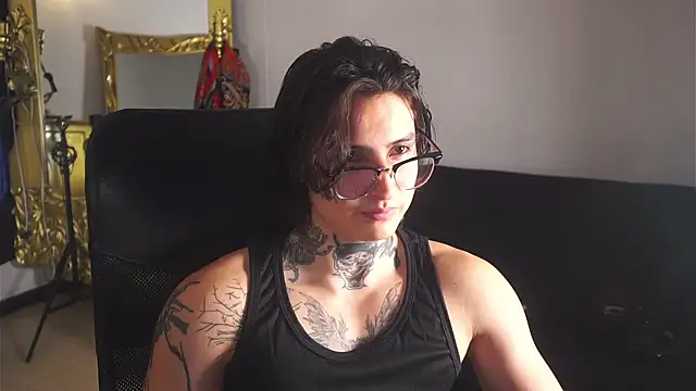 Snapshot of dantecoppolaa_ chatting on February 25, 2025, 11:33 pm dantecoppolaa online show from February 25, 2025, 11:33 pm