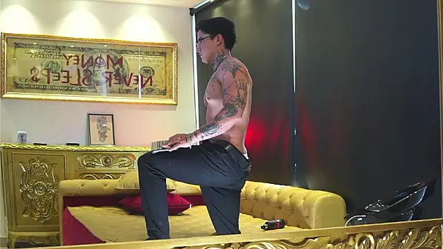 dantecoppolaa  online show from March 2, 2026, 8:04 pm