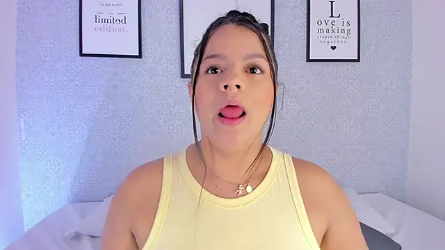 Natasha harper online show from October 22, 2025, 11:43 am