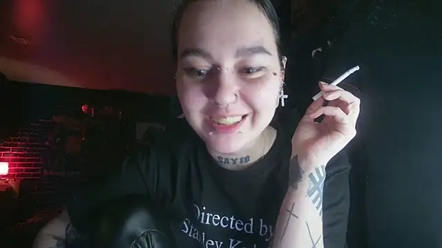 Snapshot of MoorderxDoll chatting on February 9, 2025, 6:37 pm MoorderxDoll online show from February 9, 2025, 6:37 pm