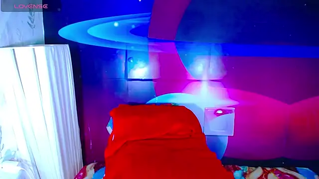 Snapshot of Cristalxxts chatting on December 5, 2025, 6:48 pm Cristalxxts online show from December 5, 2025, 6:48 pm