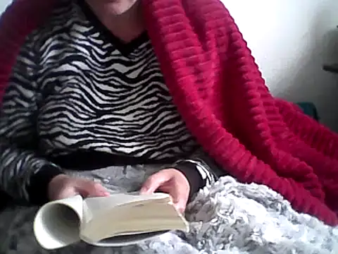 Snapshot of DragoneSFR chatting on March 13, 2025, 3:50 pm DragoneSFR online show from March 13, 2025, 3:50 pm