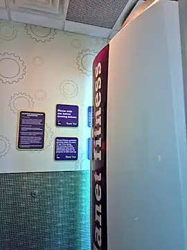 Snapshot of John19893 chatting on January 12, 2025, 4:40 pm John19893 online show from January 12, 2025, 4:40 pm