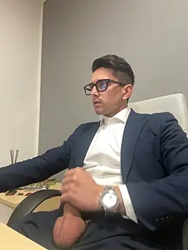 masterboss  online show from December 1, 2025, 12:54 pm