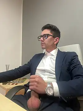 masterboss  online show from January 14, 2026, 12:44 pm