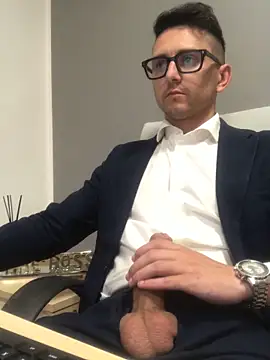 Snapshot of masterboss_ chatting on May 25, 2026, 12:00 pm masterboss online show from May 25, 2026, 12:00 pm