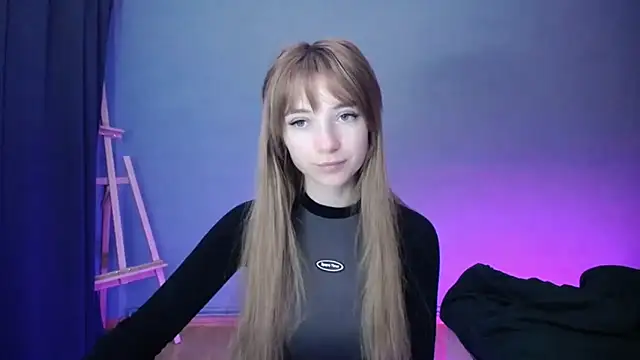 LuciaYoung online show from February 4, 2025, 7:22 pm