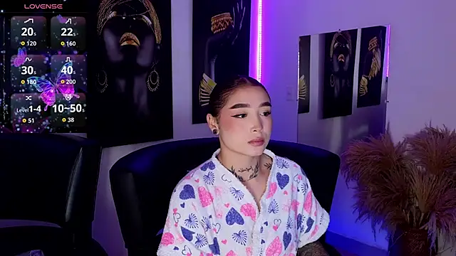 Snapshot of _brenna_hanson chatting on November 19, 2025, 7:25 pm brenna hanson online show from November 19, 2025, 7:25 pm