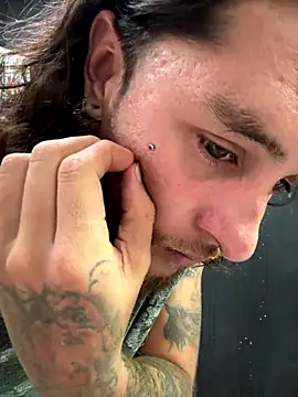 raymon616 online show from December 14, 2025, 9:41 pm