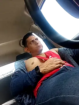 Yeyeyleidi online show from October 15, 2025, 8:31 pm