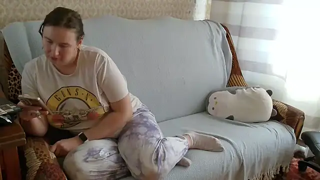 franceska blue online show from September 28, 2025, 1:38 pm