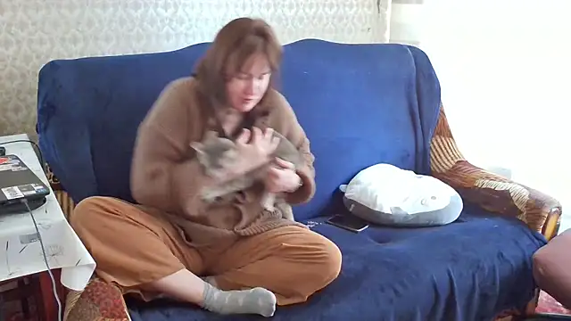 franceska blue online show from April 9, 2026, 9:47 am