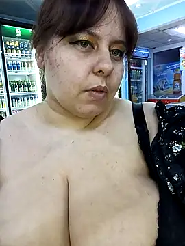 Snapshot of diamond190896 chatting on February 18, 2025, 9:42 pm diamond190896 online show from February 18, 2025, 9:42 pm