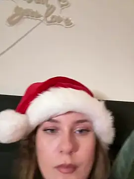 Snapshot of MaribelRiver chatting on December 23, 2024, 6:27 pm MaribelRiver online show from December 23, 2024, 6:27 pm