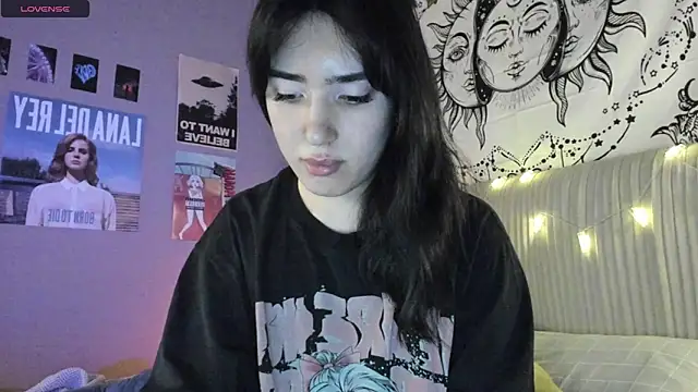 Snapshot of Anisawithlove chatting on January 2, 2025, 9:07 pm Anisawithlove online show from January 2, 2025, 9:07 pm