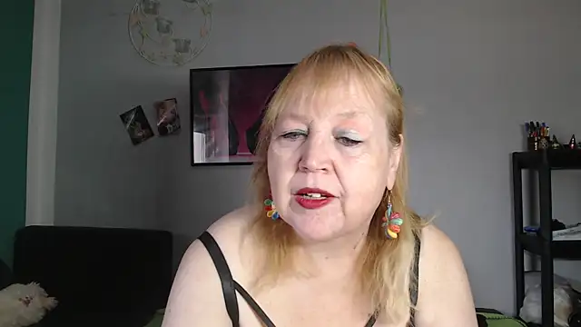 Snapshot of Blasflittchen chatting on March 27, 2026, 11:21 am Blasflittchen online show from March 27, 2026, 11:21 am