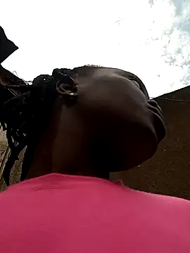 Snapshot of pretty_amaal chatting on December 13, 2024, 12:28 pm pretty amaal online show from December 13, 2024, 12:28 pm