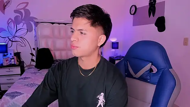 Snapshot of Niicky1_ chatting on January 15, 2025, 9:09 pm Niicky1 online show from January 15, 2025, 9:09 pm