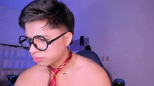 Snapshot of Niicky1_ chatting on January 21, 2025, 11:34 pm Niicky1 online show from January 21, 2025, 11:34 pm