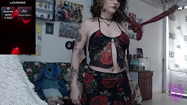 Snapshot of kitty22_ chatting on December 21, 2025, 9:00 pm kitty22 online show from December 21, 2025, 9:00 pm