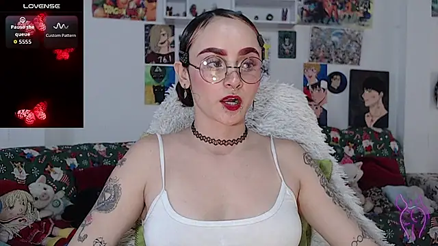 Snapshot of kitty22_ chatting on January 15, 2026, 3:27 pm kitty22 online show from January 15, 2026, 3:27 pm