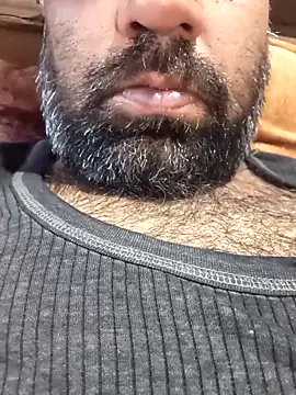 Snapshot of lund_lol chatting on February 14, 2025, 8:21 am lund lol online show from February 14, 2025, 8:21 am