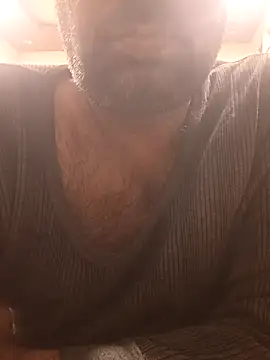 Snapshot of lund_lol chatting on March 4, 2025, 5:24 pm lund lol online show from March 4, 2025, 5:24 pm