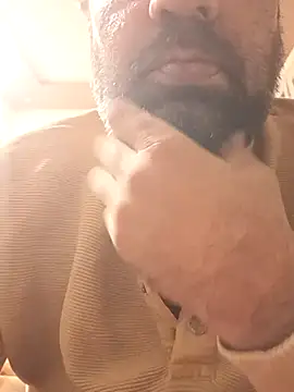 Snapshot of lund_lol chatting on March 11, 2025, 1:23 pm lund lol online show from March 11, 2025, 1:23 pm